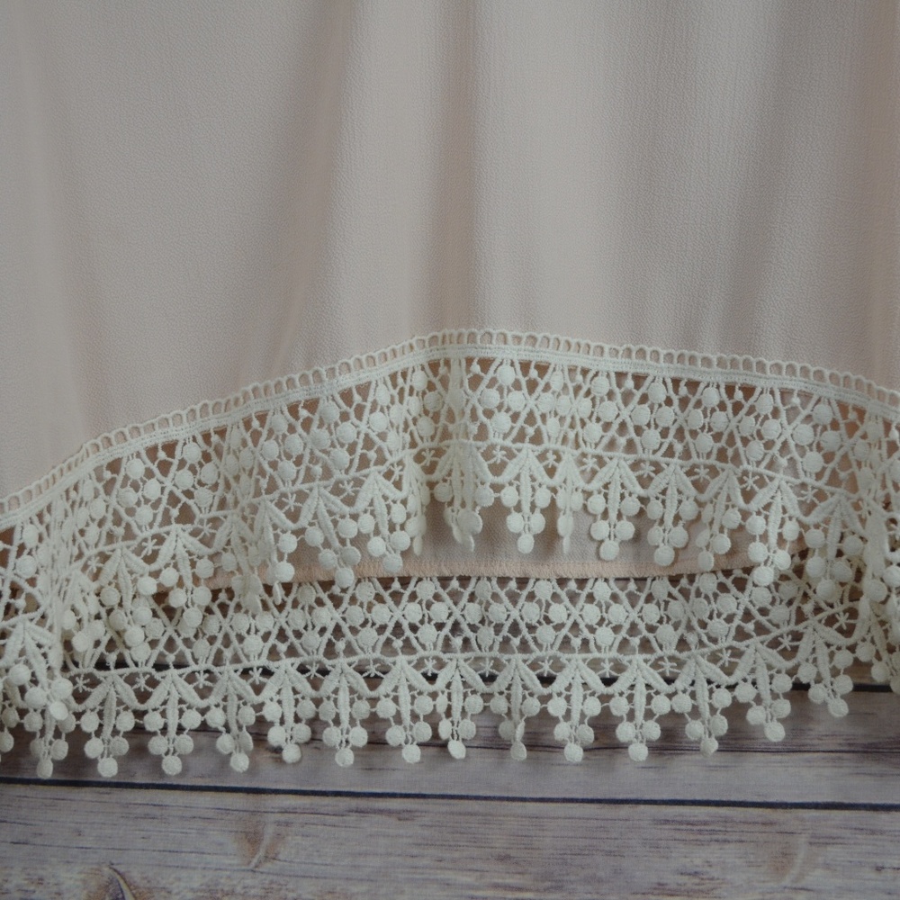 ASTR Lace Trimmed Top - Picture 3 of 4